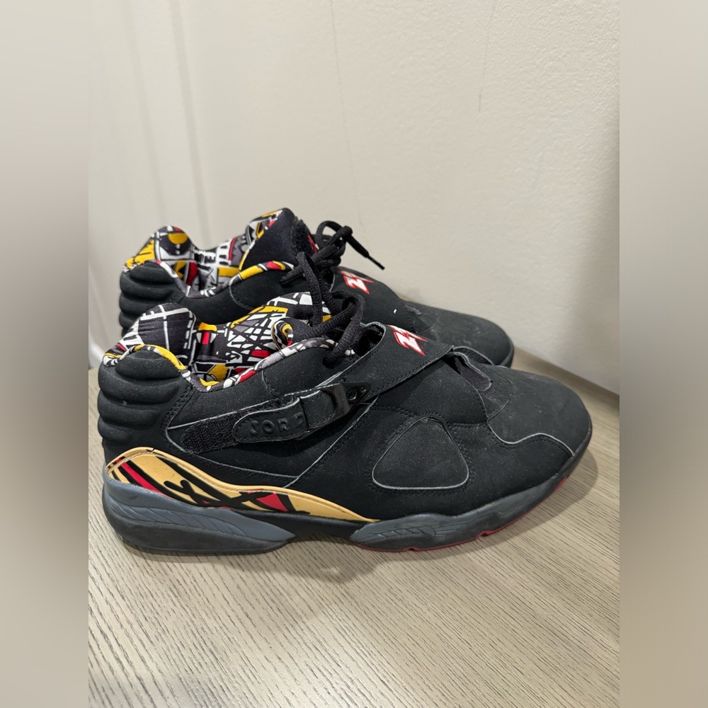 Air Jordan 8 Retro Low - Classic Collector Item